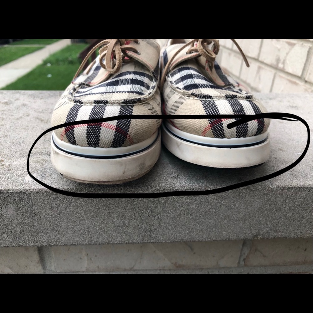 ‼️ SOLD‼️ NOT FOR SALE ..... Burberry shoes